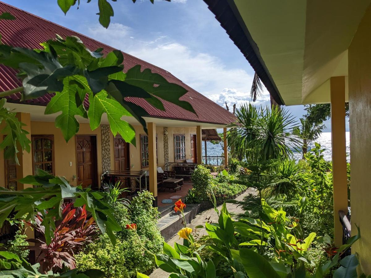Tipolo Beach Resort Moalboal Bagian luar foto