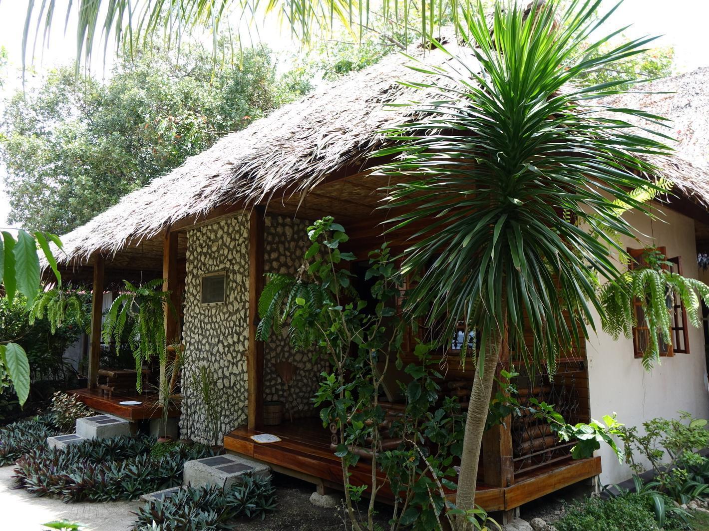 Tipolo Beach Resort Moalboal Bagian luar foto